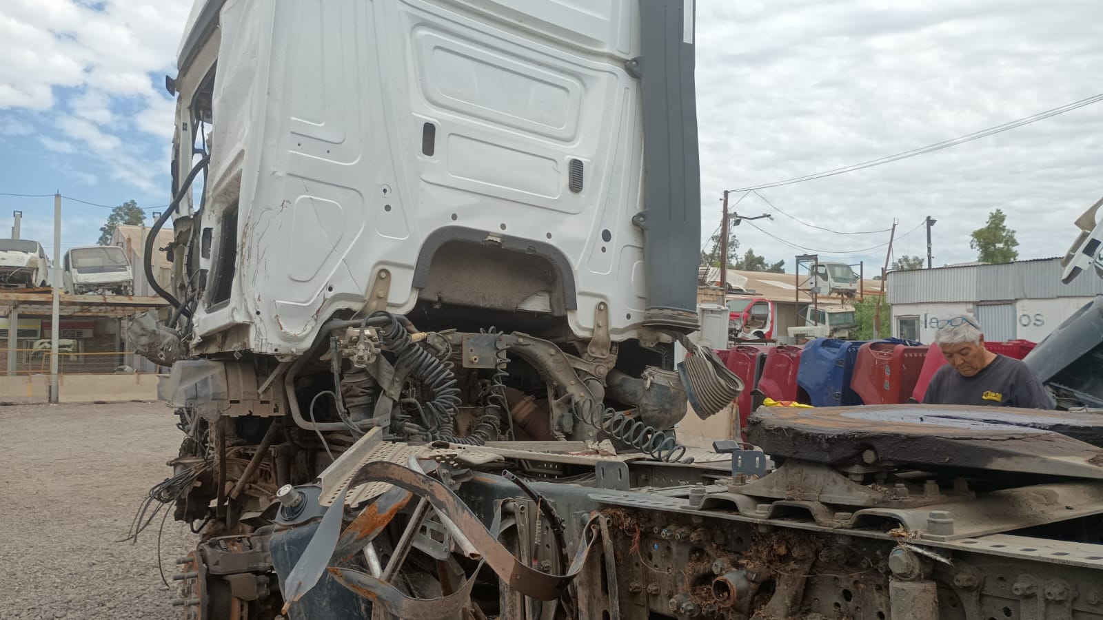 BOMBA ELEVADORA Mercedes-Benz NEW ACTROS 1845 2018  USADO  EN DESARME
